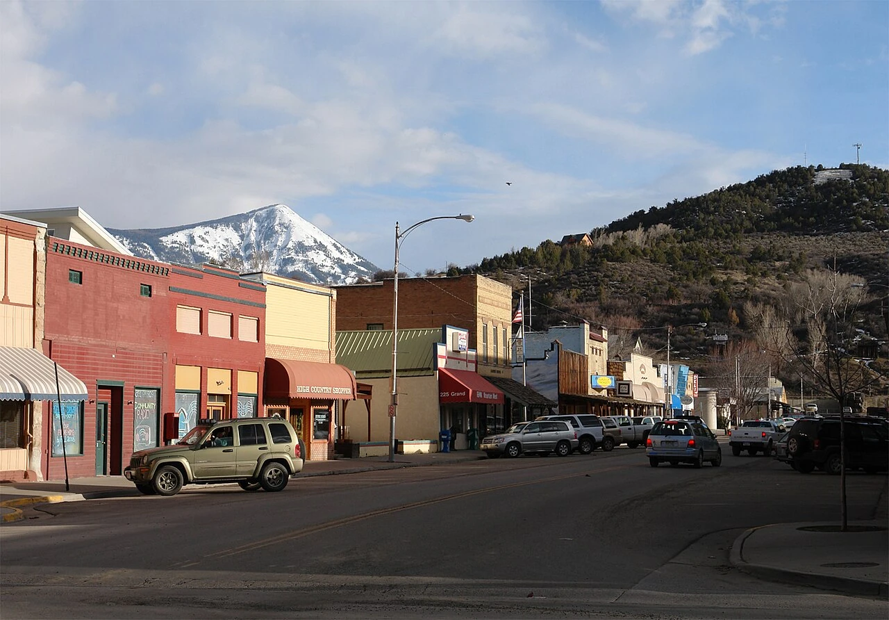 Grand Avenue in Paonia, Colorado, with mountains behind the town