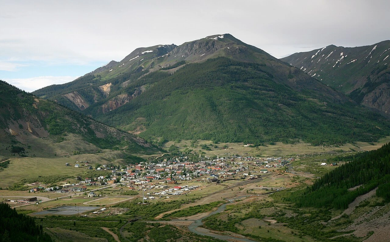 Silverton, Colorado, in a green mountain valley